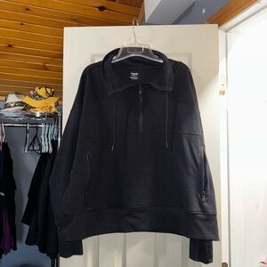 Old Navy Women’s Black Crop fit Zip-Up